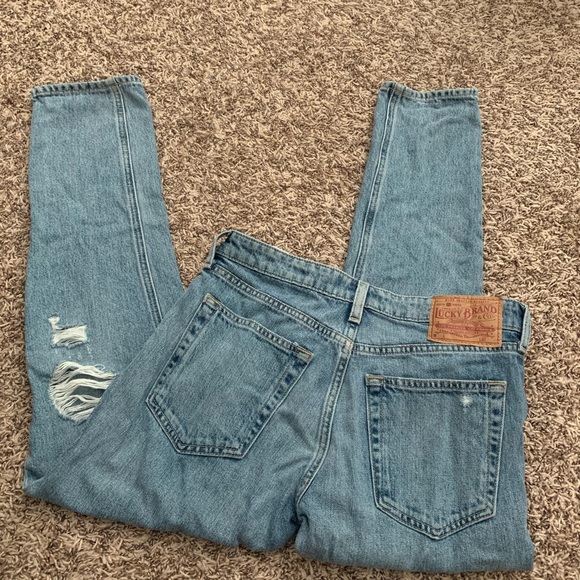 Lucky Brand Sienna Slim Boyfriend Jean - Picture 2 of 4